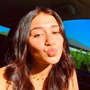 Meet your Posher, Jacqueline